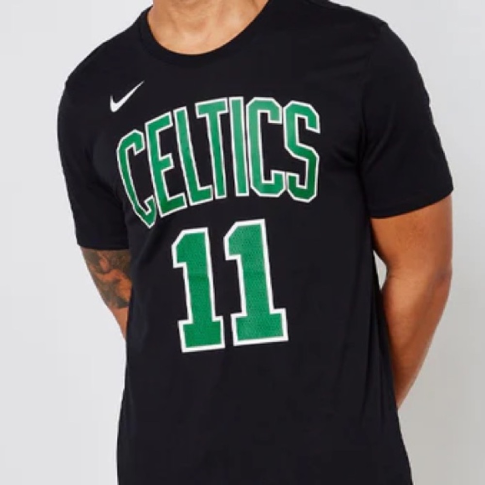 Nike NBA Celtcs Kyrie Irving Statement Black Green T-Shirt, M